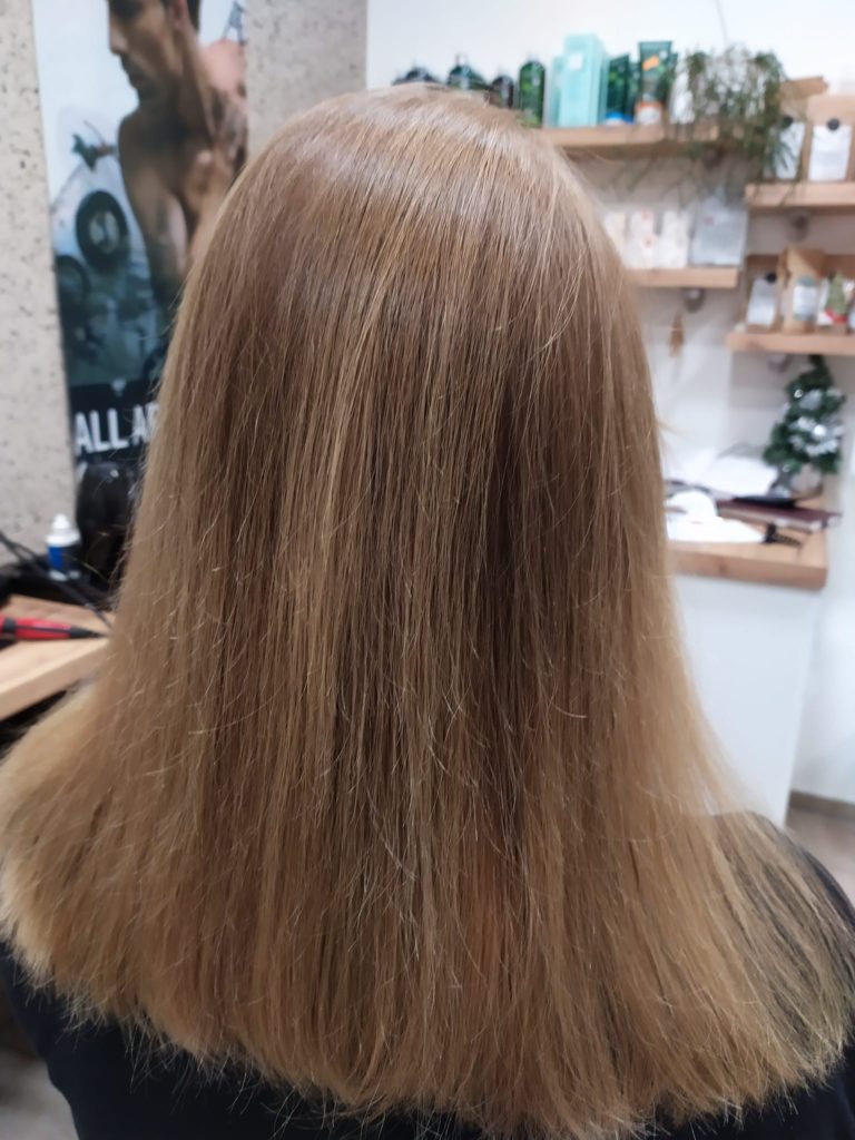 Béžová blond Radico